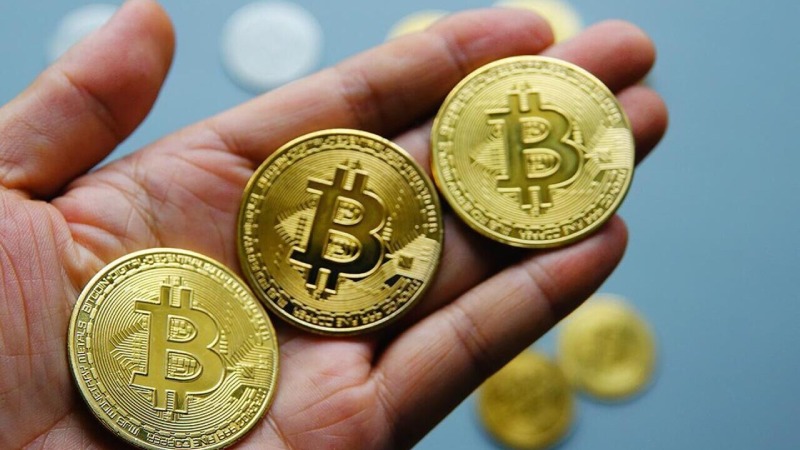 Стоимость биткоина достигла очередного исторического максимума в 111 000 $