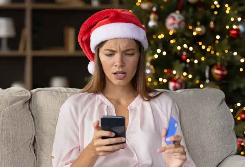 Как мошенники наживаются на новогодних елках для детей