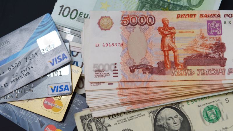 Возвращение доллара на MOEX: что важно знать инвесторам