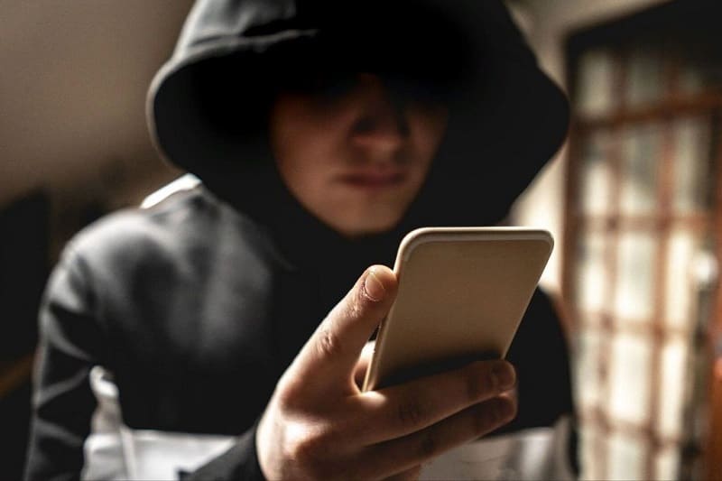 «Трудоустройство в Англии» за деньги — как работает массовая схема обмана